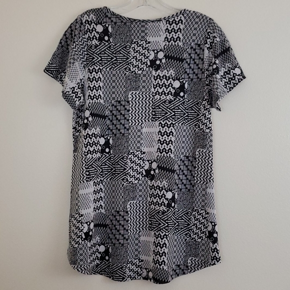 Lularoe Black & White Short Sleeve Top M - Picture 5 of 8